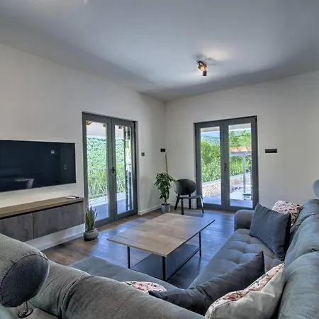 Sky Vila Donji Zagon